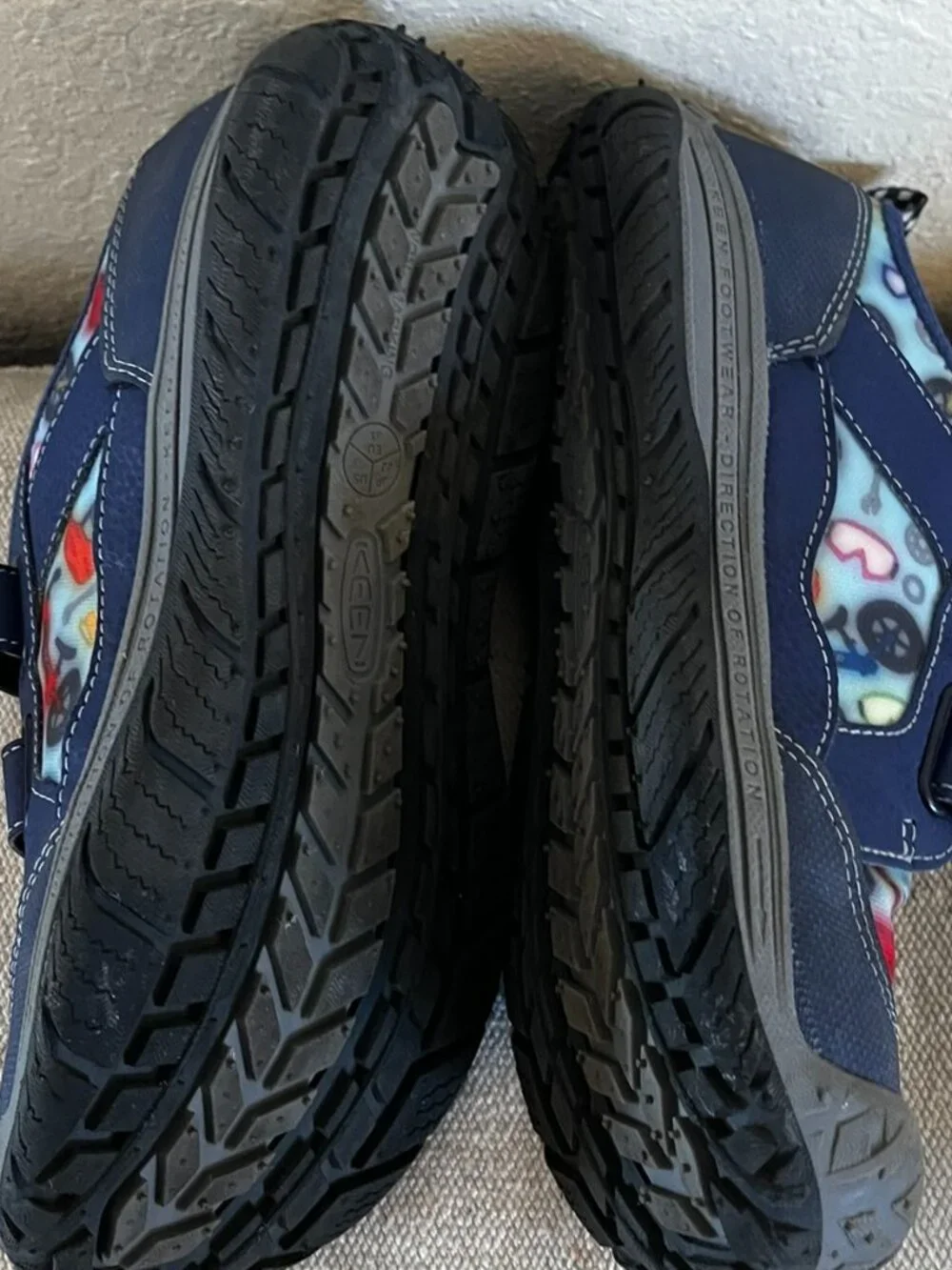 Keen Boy's Speedhound Shoes Sz 3